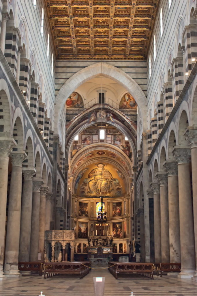 Innenraum des Doms Santa Maria Assunta Pisa Sehenswürdigkeiten