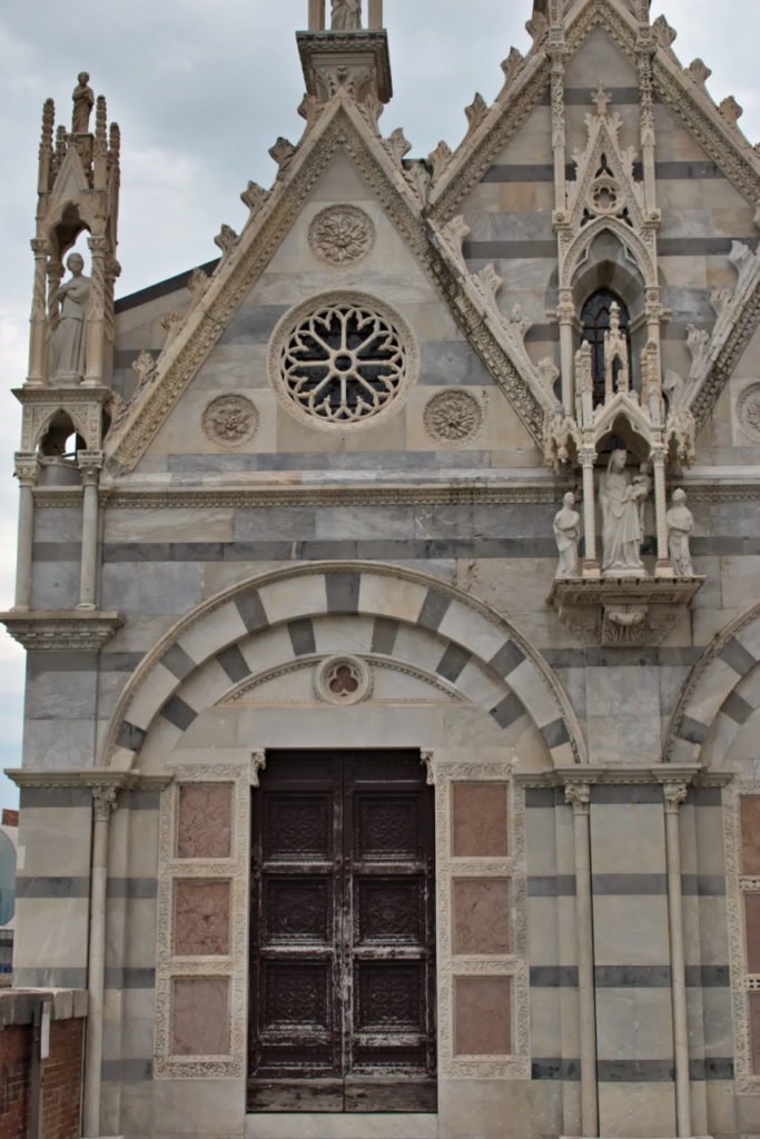 Santa Maria della Spina Nahaufnahme Pisa Sehenswürdigkeiten